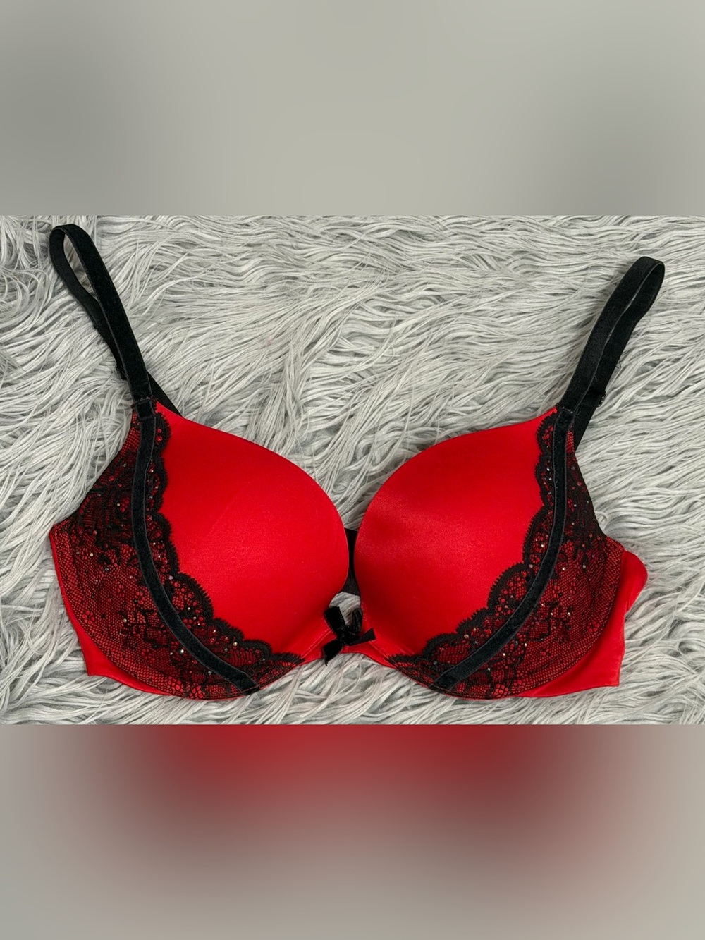 Victoria's Secret Very Sexy Push Up Satin Bra Red Black Rhinestone Lace 34D